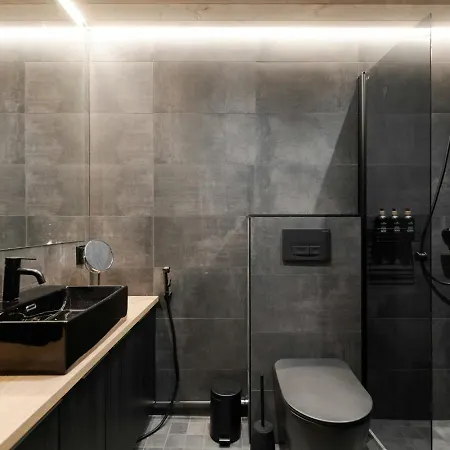 Apartment Convenient For 6 With Sauna *